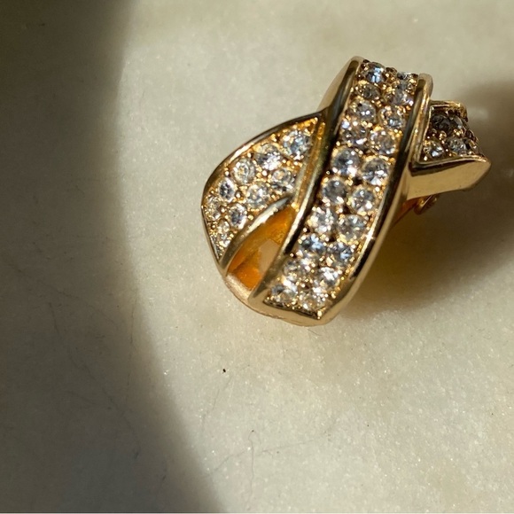 VINTAGE gold plated Christian Dior clip on earrings - Picture 11 of 16